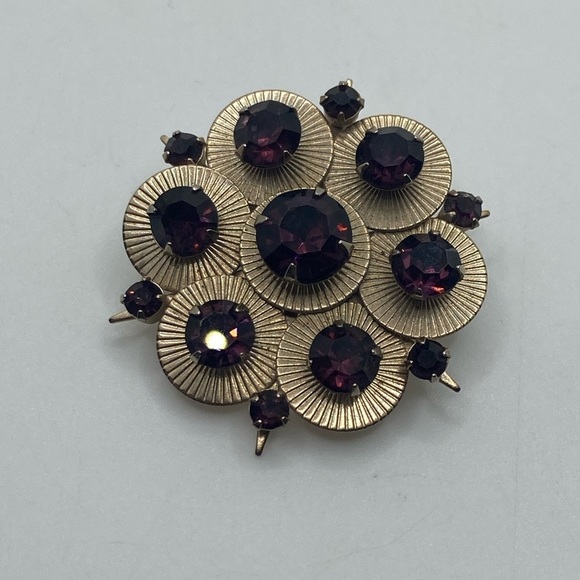 Vtg Purple Crystal Circle Design Flora Flower Brooch 1.5” - Picture 1 of 7